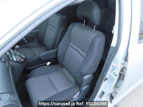 Used 2004 AT toyota wish ZNE10G Image[15]
