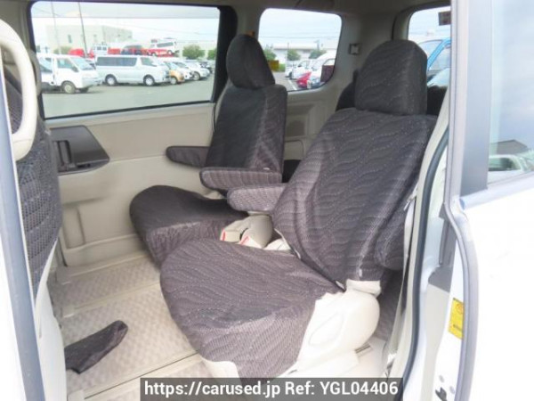 Used 2010 AT toyota noah ZRR70G Image[15]