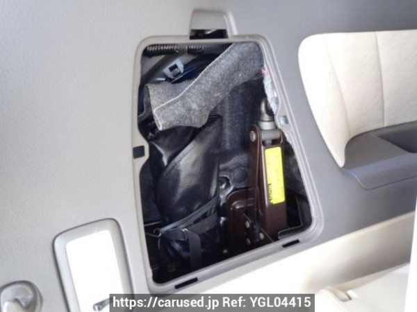 Used 2005 AT toyota alphard ANH10W Image[38]