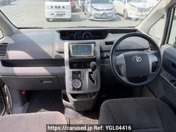 Used 2009 AT toyota noah ZRR70G Image[14]