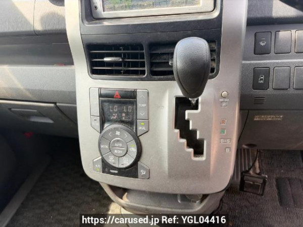 Used 2009 AT toyota noah ZRR70G Image[15]