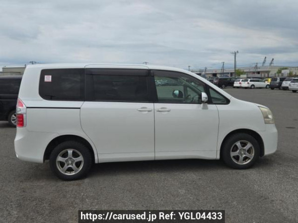 Used 2007 AT toyota noah ZRR75G Image[7]