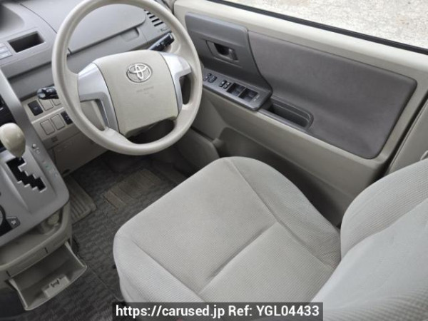 Used 2007 AT toyota noah ZRR75G Image[19]