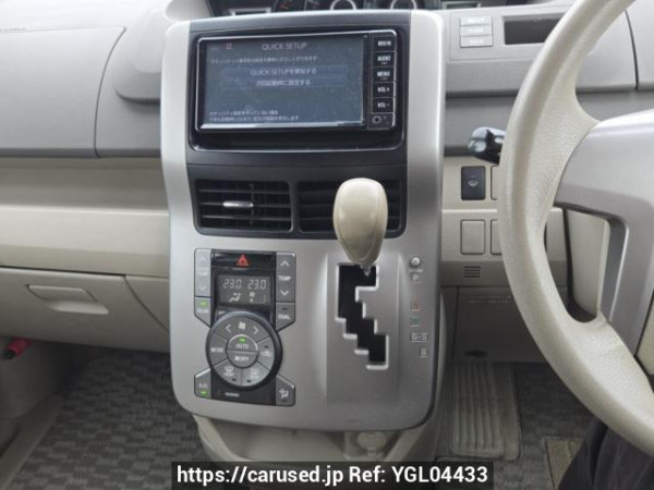 Used 2007 AT toyota noah ZRR75G Image[20]