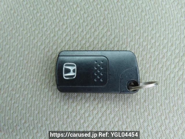 Buy Used 2014 Honda Life JC1 (YGL04454) - Carused.jp