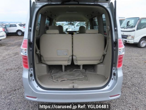 Used 2008 AT toyota noah ZRR70W Image[8]