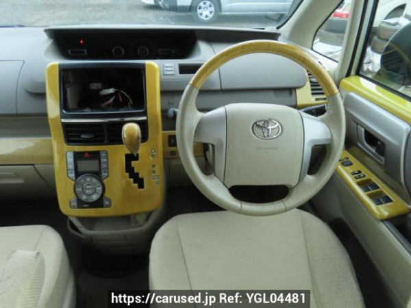Used 2008 AT toyota noah ZRR70W Image[25]