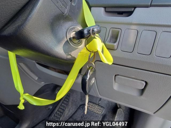 Used 2005 AT toyota noah AZR60G Image[26]