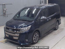 Toyota Noah ZRR85W