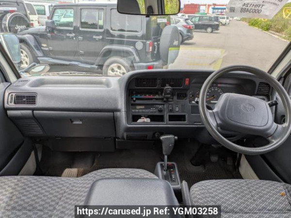 Used 2004 AT toyota hiace-commuter TRH124B Image[16]