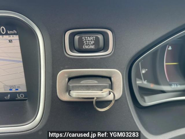 Used 2013 AT volvo v40 MB4164T Image[26]