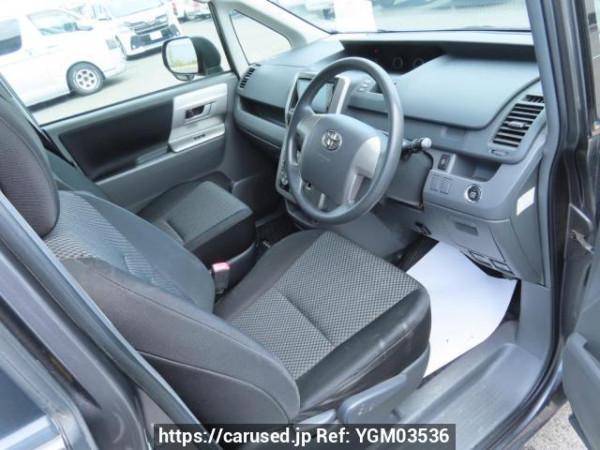 Used 2008 AT toyota noah ZRR70W Image[12]