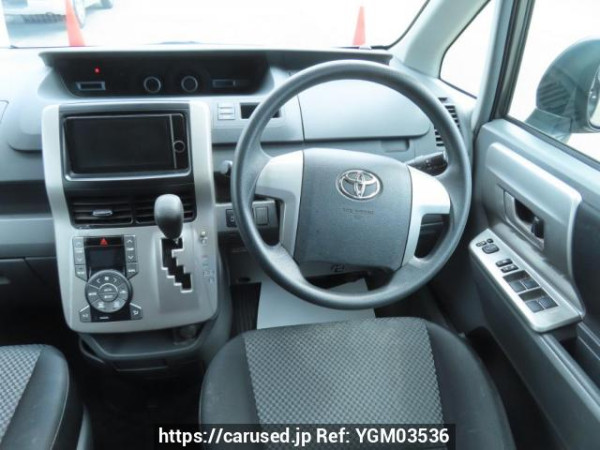 Used 2008 AT toyota noah ZRR70W Image[25]