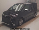 Toyota Voxy ZWR80W