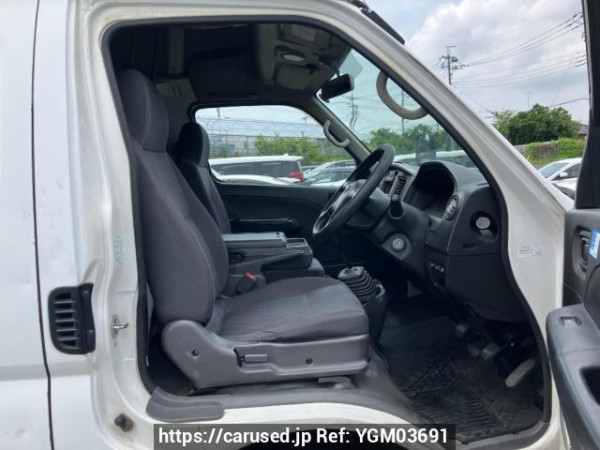 Used 2007 MT nissan caravan-van CWGE25 Image[9]