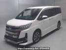 Toyota Noah ZRR80W