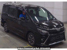 Toyota Voxy ZRR85W
