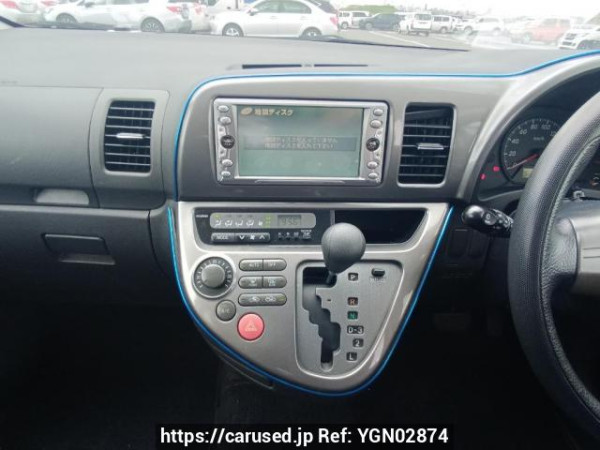 Used 2003 AT toyota wish ZNE10G Image[19]