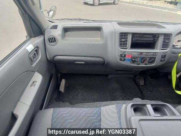 Used 2004 AT nissan caravan-van DWGE25 Image[18]