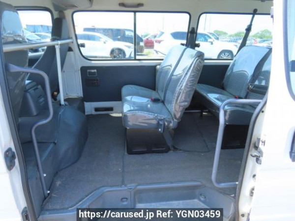 Used 2000 AT toyota hiace-wagon RZH111G Image[17]