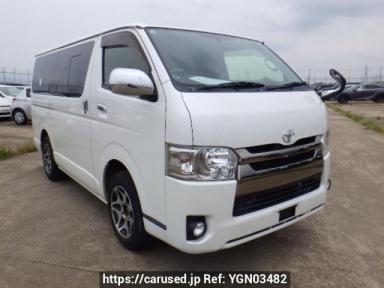 Toyota Regiusace Van KDH201V