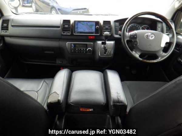Used 2017 AT toyota regiusace-van KDH201V Image[15]