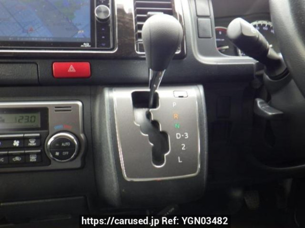 Used 2017 AT toyota regiusace-van KDH201V Image[20]