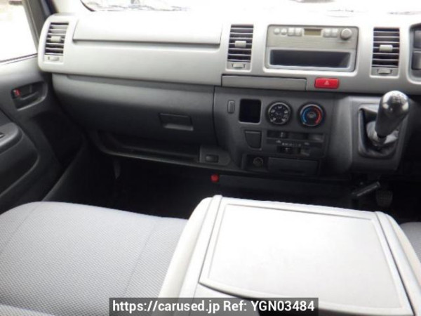Used 2005 MT toyota hiace-van KDH200V Image[16]