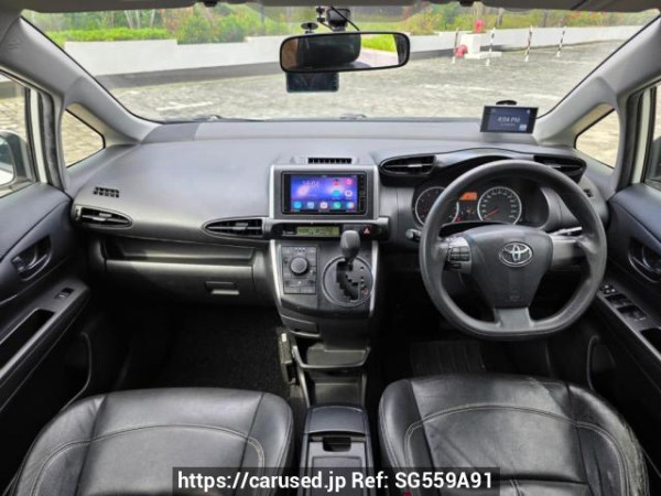 Used 2016 CVT toyota wish ZGE25W Image[8]