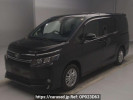 Toyota Voxy ZRR80G