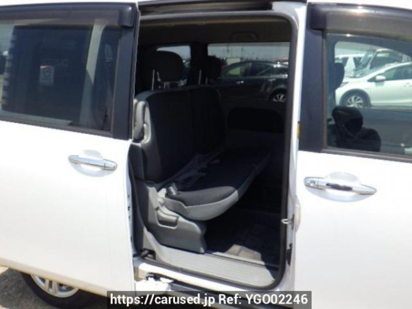 Used 2005 AT toyota sienta NCP81G Image[13]