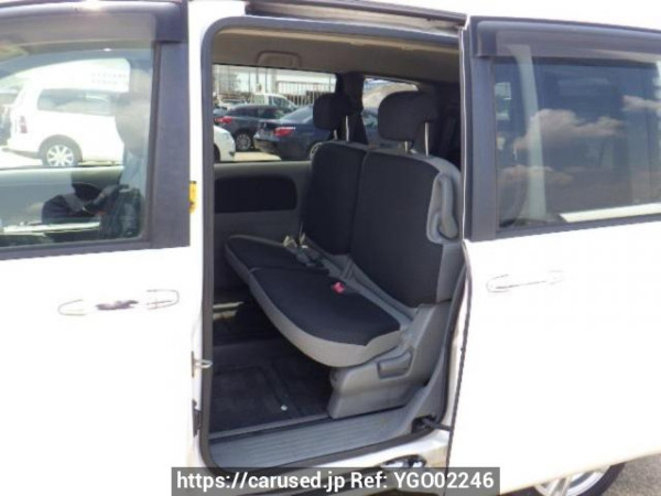 Used 2005 AT toyota sienta NCP81G Image[14]