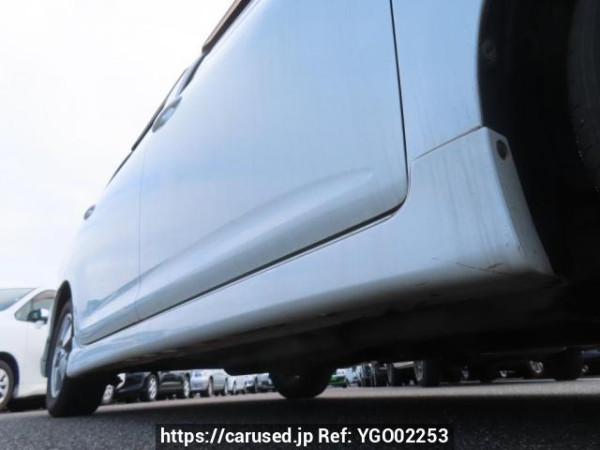Used 2003 AT toyota wish ZNE10G Image[35]