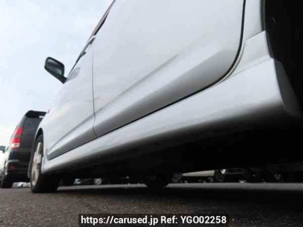 Used 2004 AT toyota wish ZNE10G Image[32]