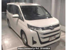 Toyota Noah MZRA90W