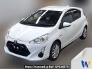 Toyota Aqua NHP10