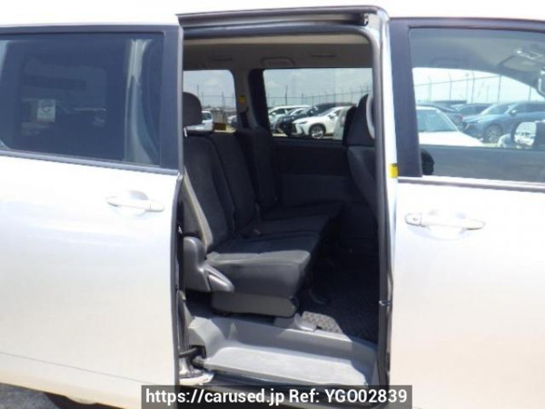 Used 2008 AT toyota noah ZRR70G Image[13]