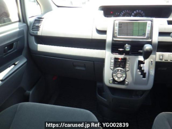 Used 2008 AT toyota noah ZRR70G Image[18]