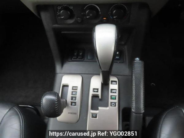 Used 2005 AT mitsubishi pajero V73W Image[25]