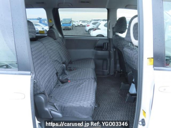 Used 2009 AT toyota voxy ZRR70G Image[17]