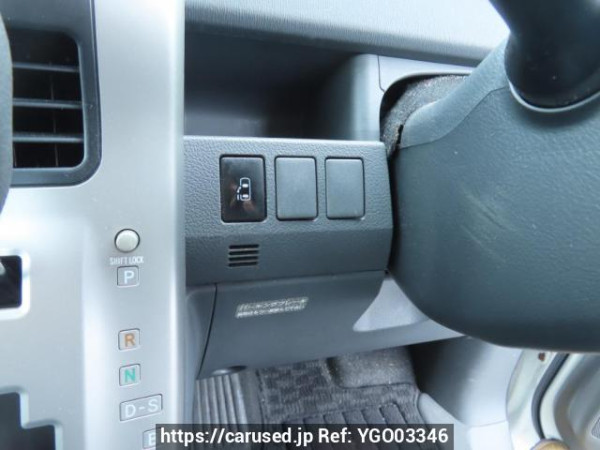 Used 2009 AT toyota voxy ZRR70G Image[32]