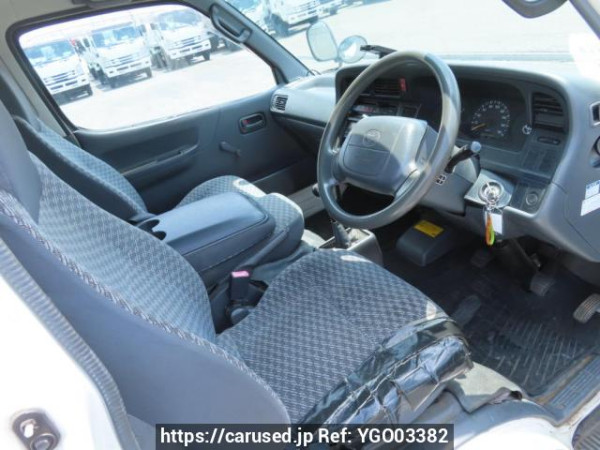 Used 2003 MT toyota hiace-van TRH112K Image[14]