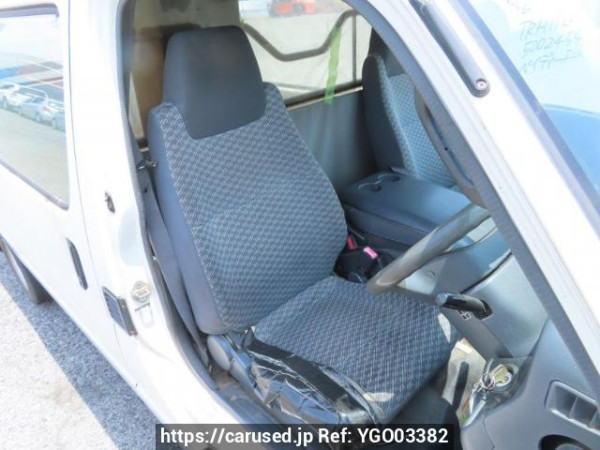 Used 2003 MT toyota hiace-van TRH112K Image[15]