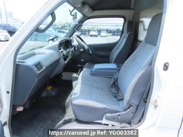 Used 2003 MT toyota hiace-van TRH112K Image[16]