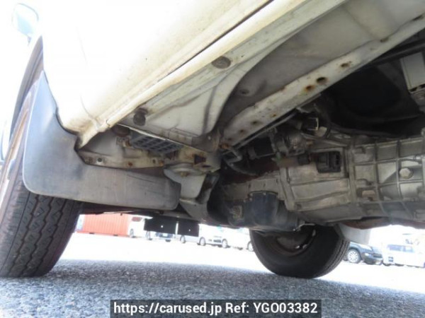 Used 2003 MT toyota hiace-van TRH112K Image[41]