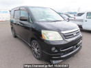 Toyota Noah AZR60G