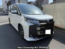 Toyota Noah ZWR90W