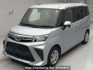 Toyota Roomy M900A