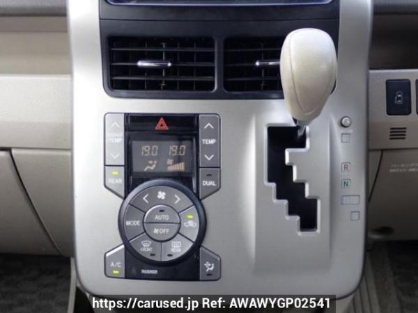 Used 2010 AT toyota noah ZRR70G Image[23]