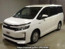 Used 2015 AT toyota voxy ZWR80G Image[0]